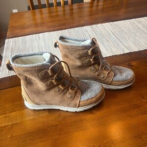 Sorel Tan and Gray Boots with Rugged Design
